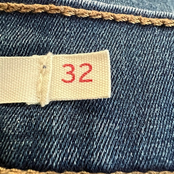 Levi's Women's Slimming Skinny Ankle Jeans Size: 32 - Picture 8 of 11